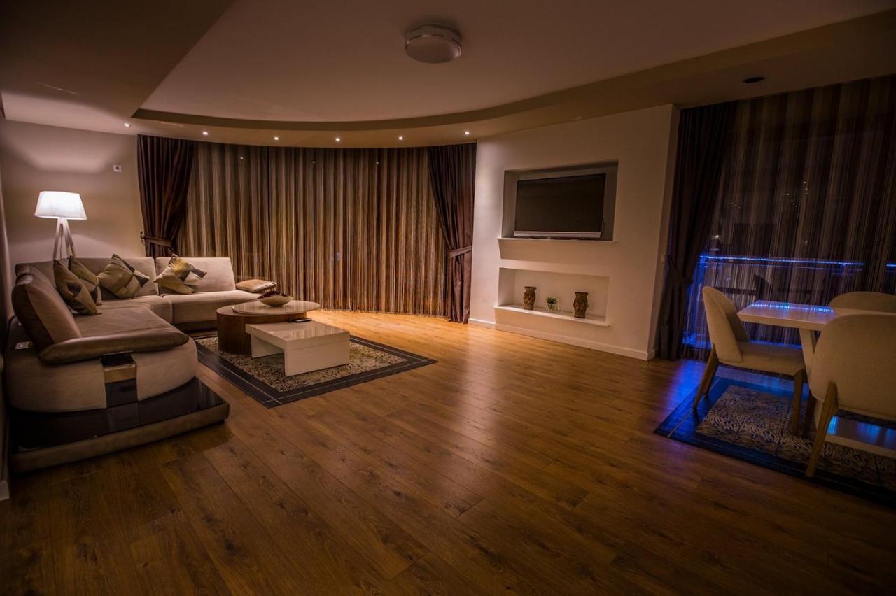 Bentley Apartments Приштина Экстерьер фото