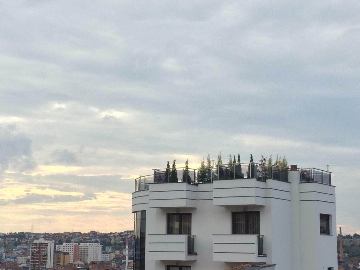 Bentley Apartments Приштина Экстерьер фото